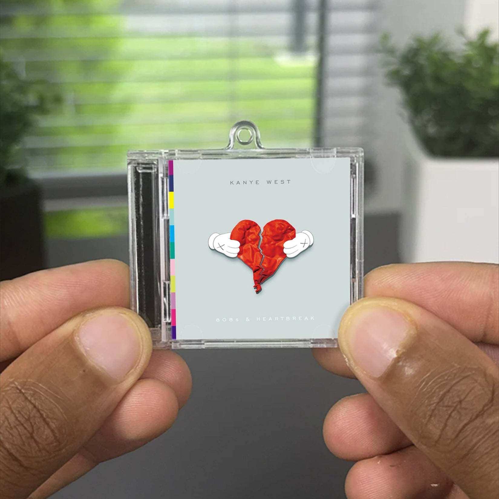 808's and Heartbreak llavero NFC