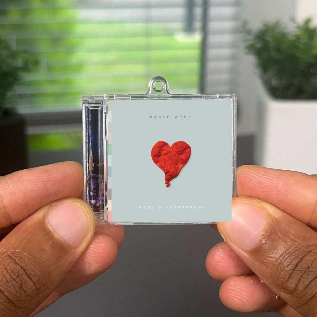 808s & Heartbreak llavero NFC