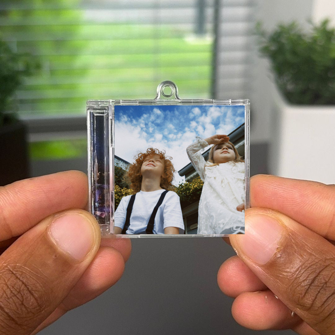 Gata de zbor (cu Irina Rimes) llavero NFC