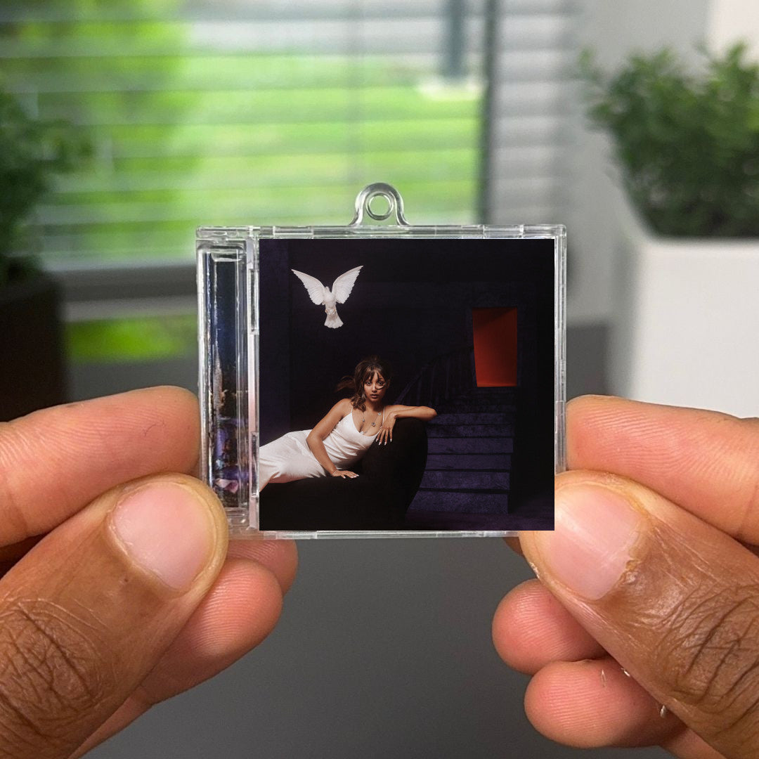 Heaven knows llavero NFC