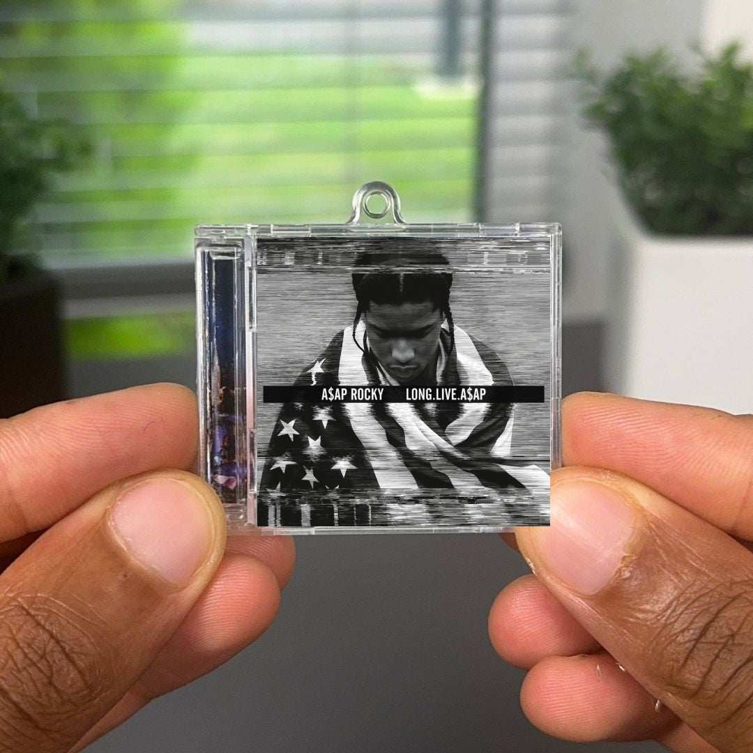 LONG.LIVE.A$AP (Deluxe Version) llavero NFC