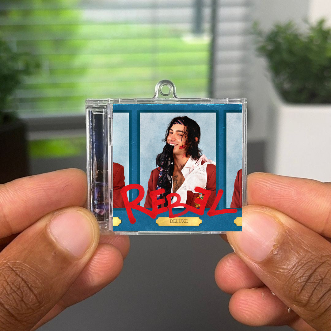 REBEL (Deluxe) llavero NFC