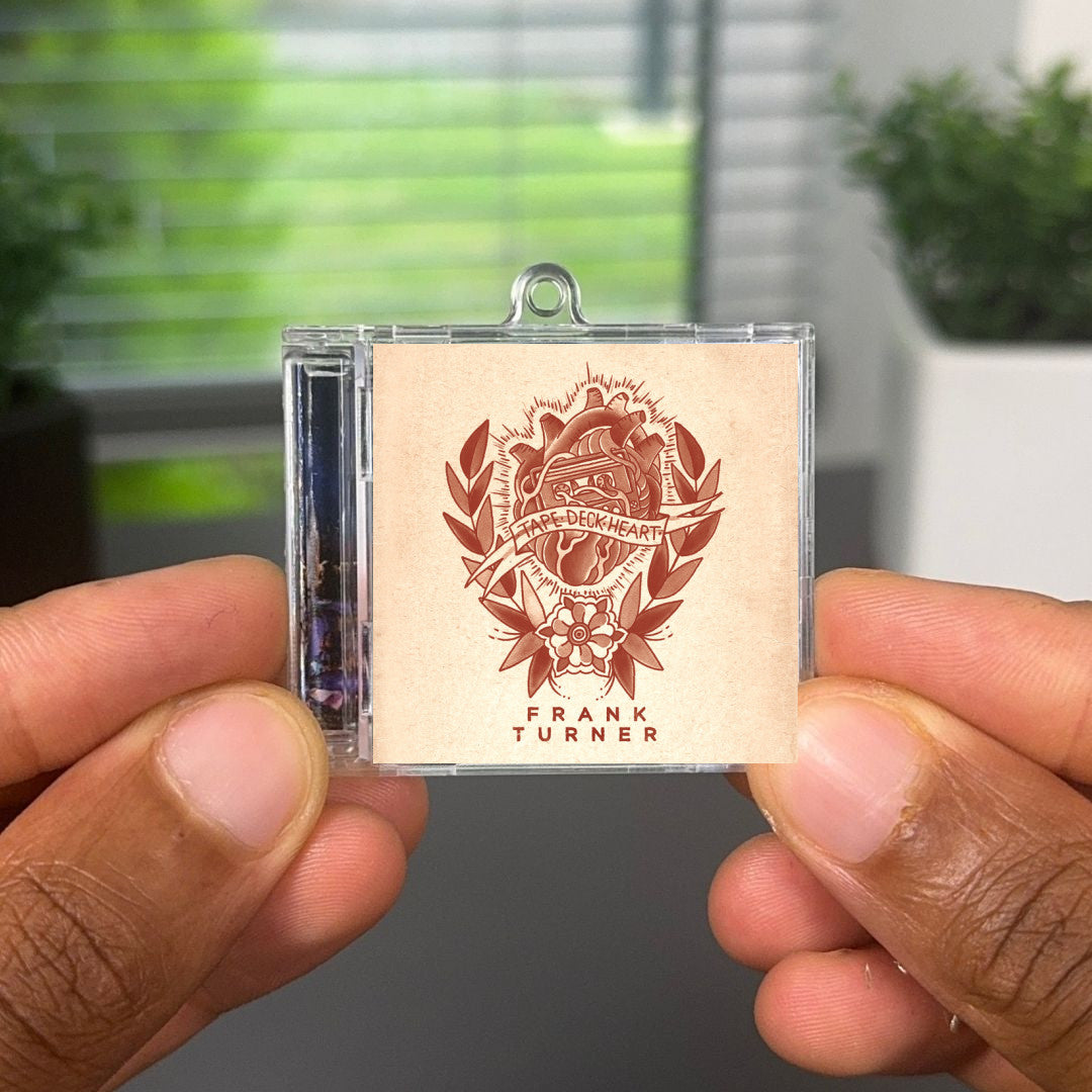 Tape Deck Heart (Deluxe Edition) llavero NFC