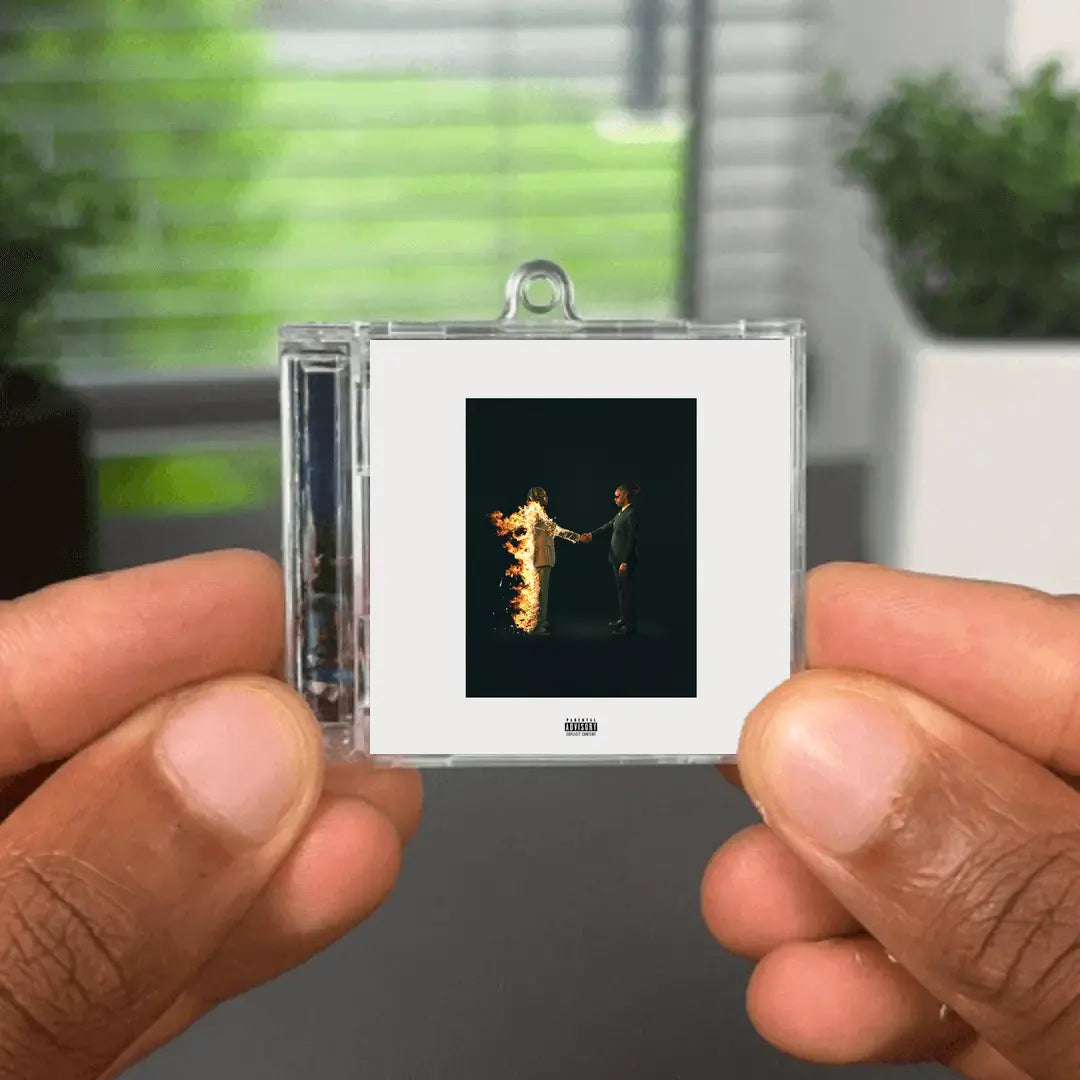 HEROES & VILLAINS llavero NFC