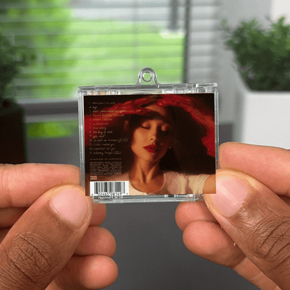 Ariana Grande llavero NFCs