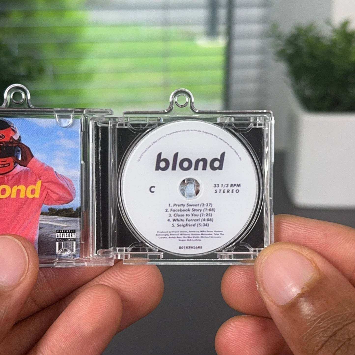 Blond llavero NFC