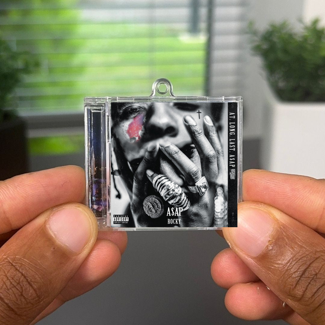 AT.LONG.LAST.A$AP llavero NFC