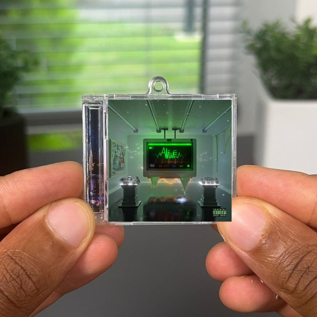 Alivë NFC Keychain