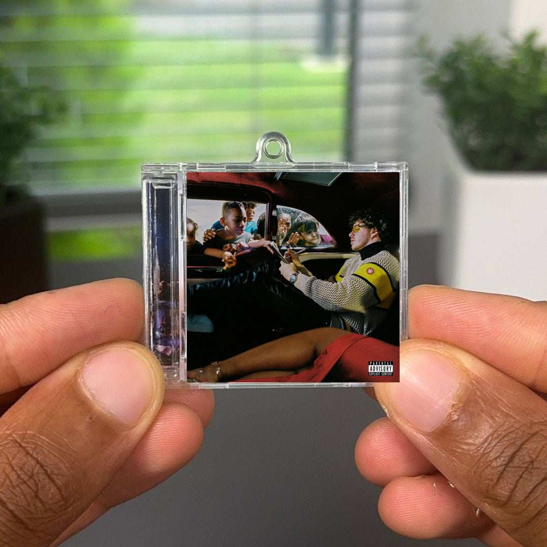 Already Best Friends (feat. Chris Brown) llavero NFC