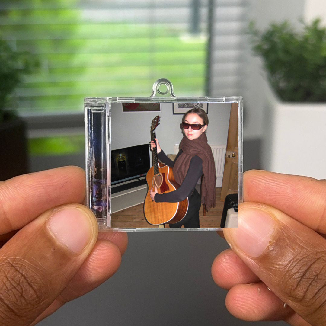 Attracted To You llavero NFC