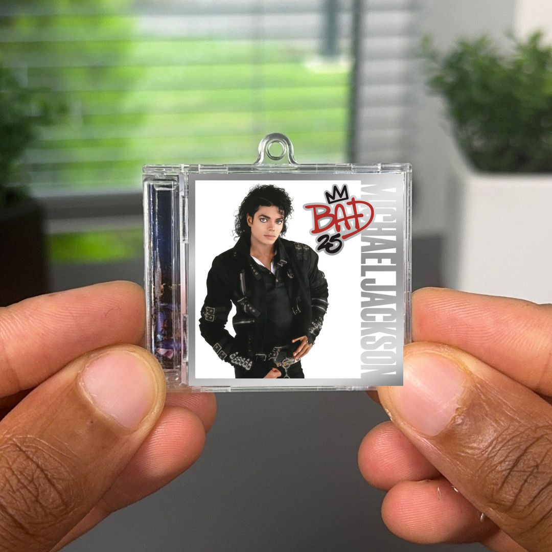 Bad 25th Anniversary llavero NFC