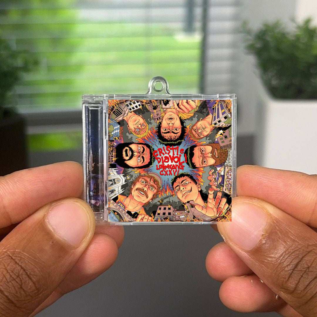 Cristi e diavoli llavero NFC