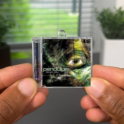 Hold Your Colour Albumtag