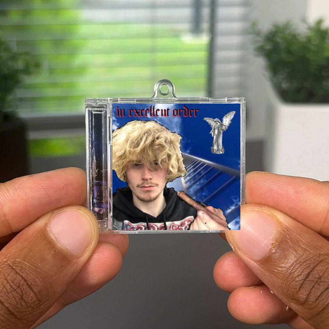 In Excellent Order llavero NFC