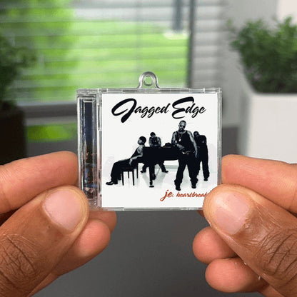 JE Heartbreak llavero NFC