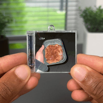 Johnny Sins llavero NFC