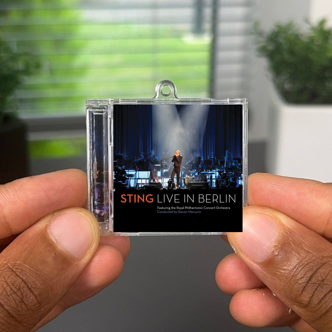 Live In Berlin NFC Keychain