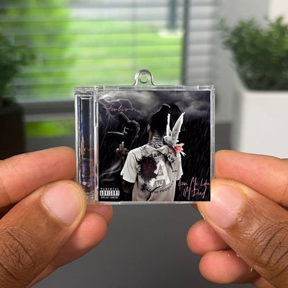 Love Me Like I"m Dead llavero NFC