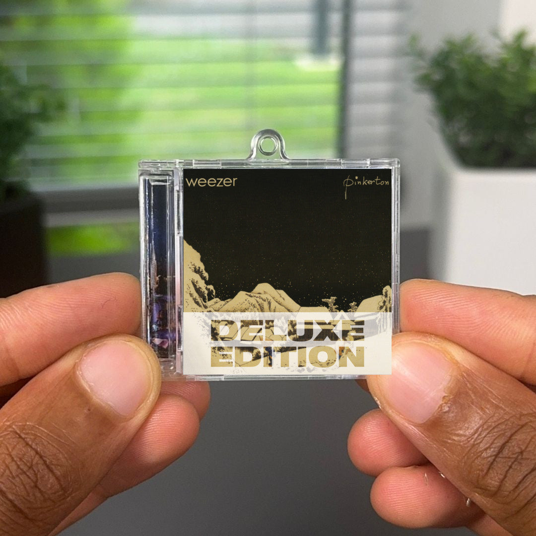 Pinkerton - Deluxe Edition llavero NFC