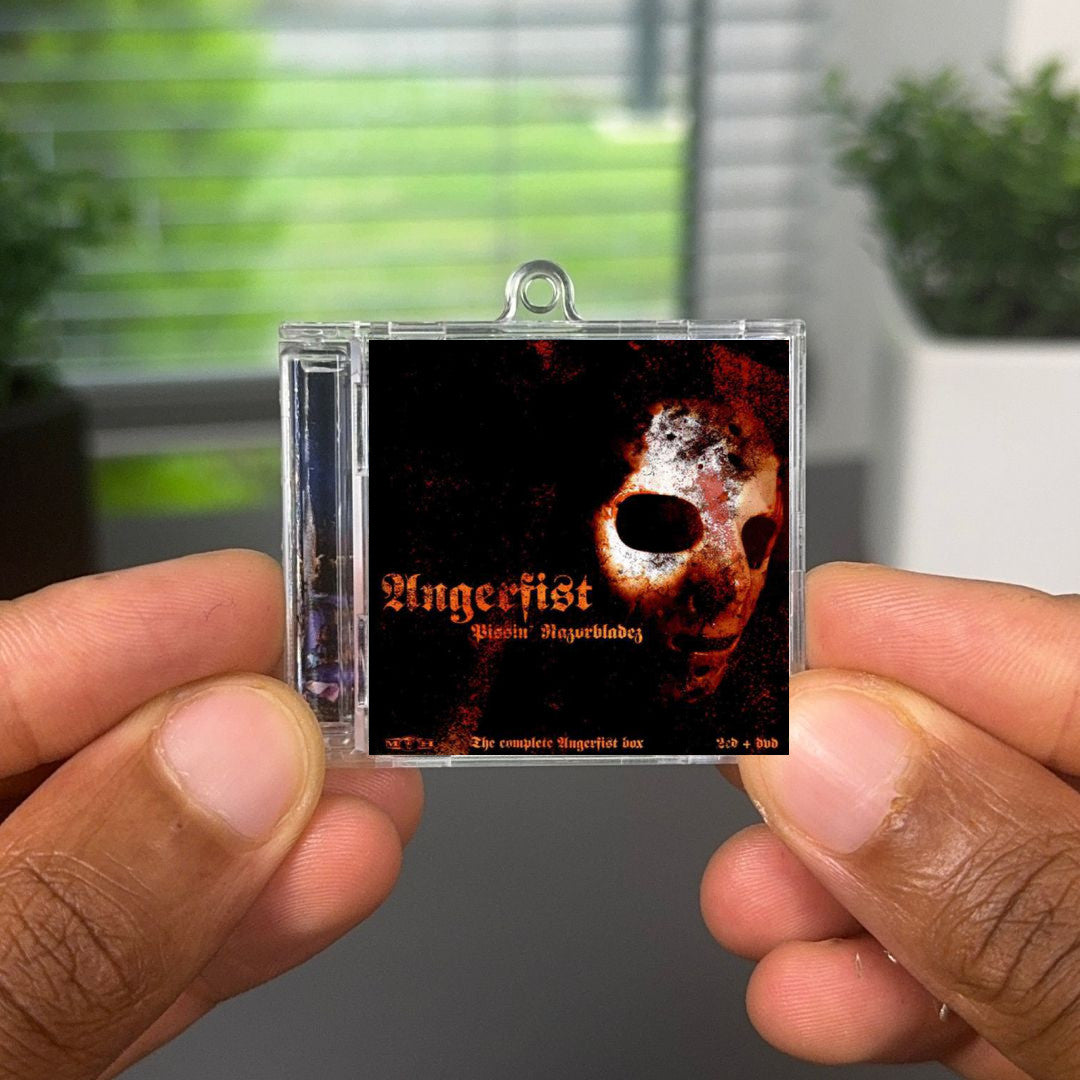 Pissin" Razorbladez llavero NFC