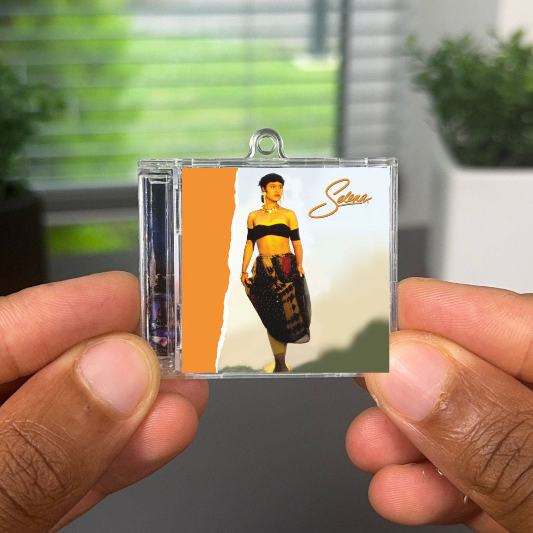 Selena llavero NFC