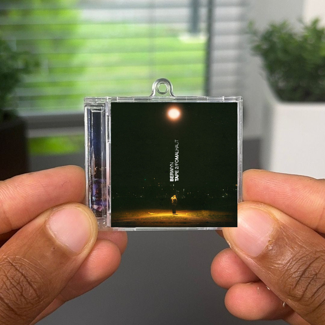 TAPE 2/FOMALHAUT llavero NFC