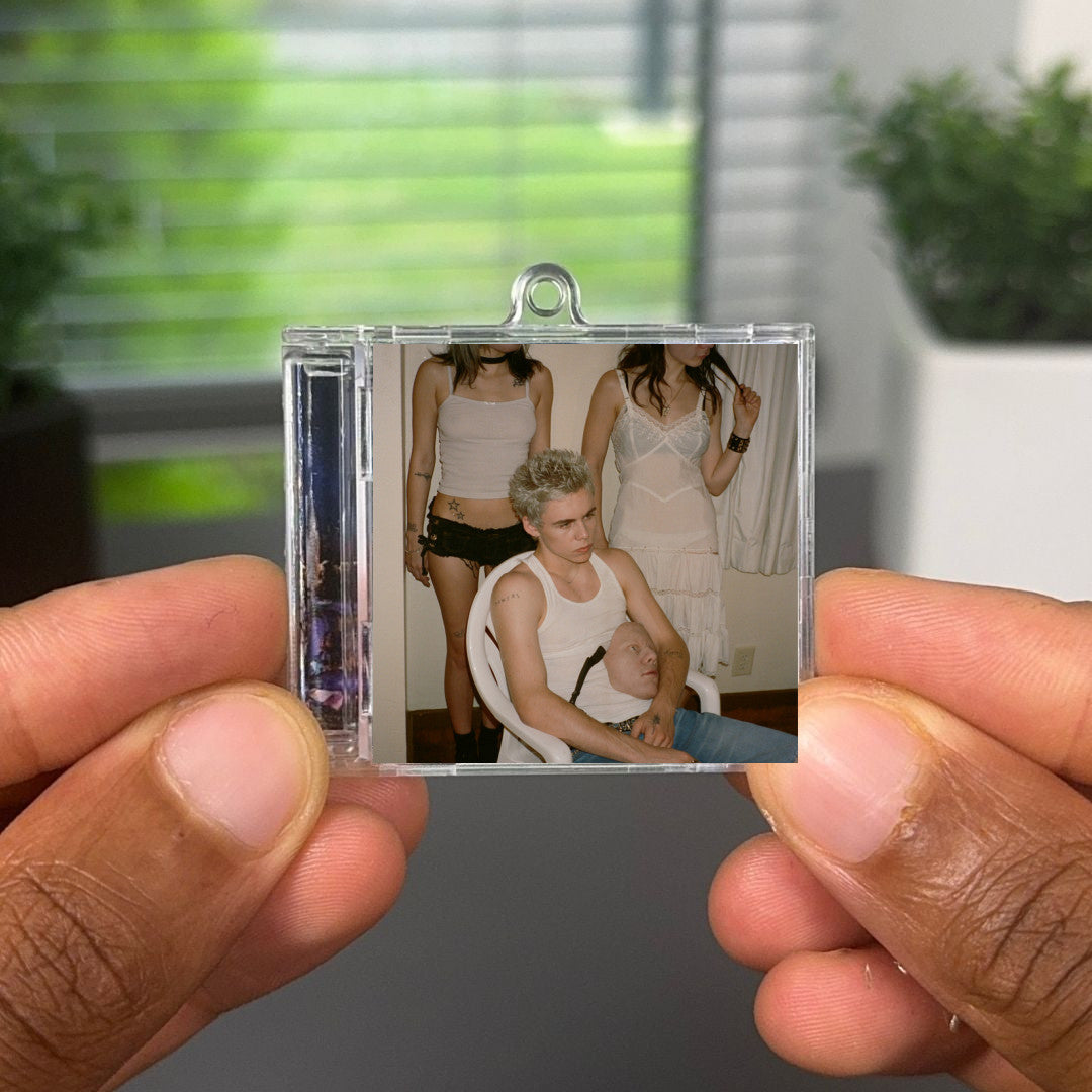 THE FIRST TIME llavero NFC