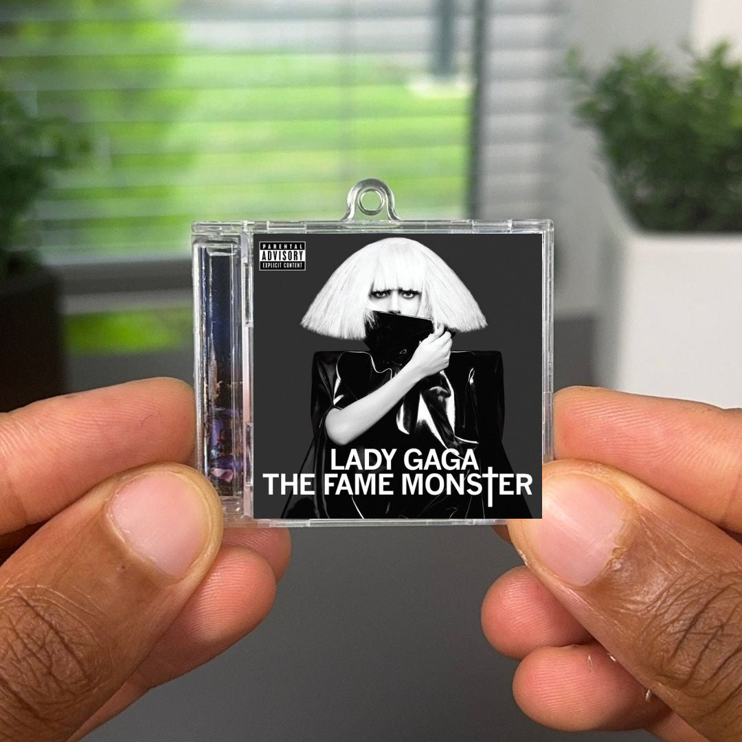 The Fame Monster (Deluxe Edition) llavero NFC