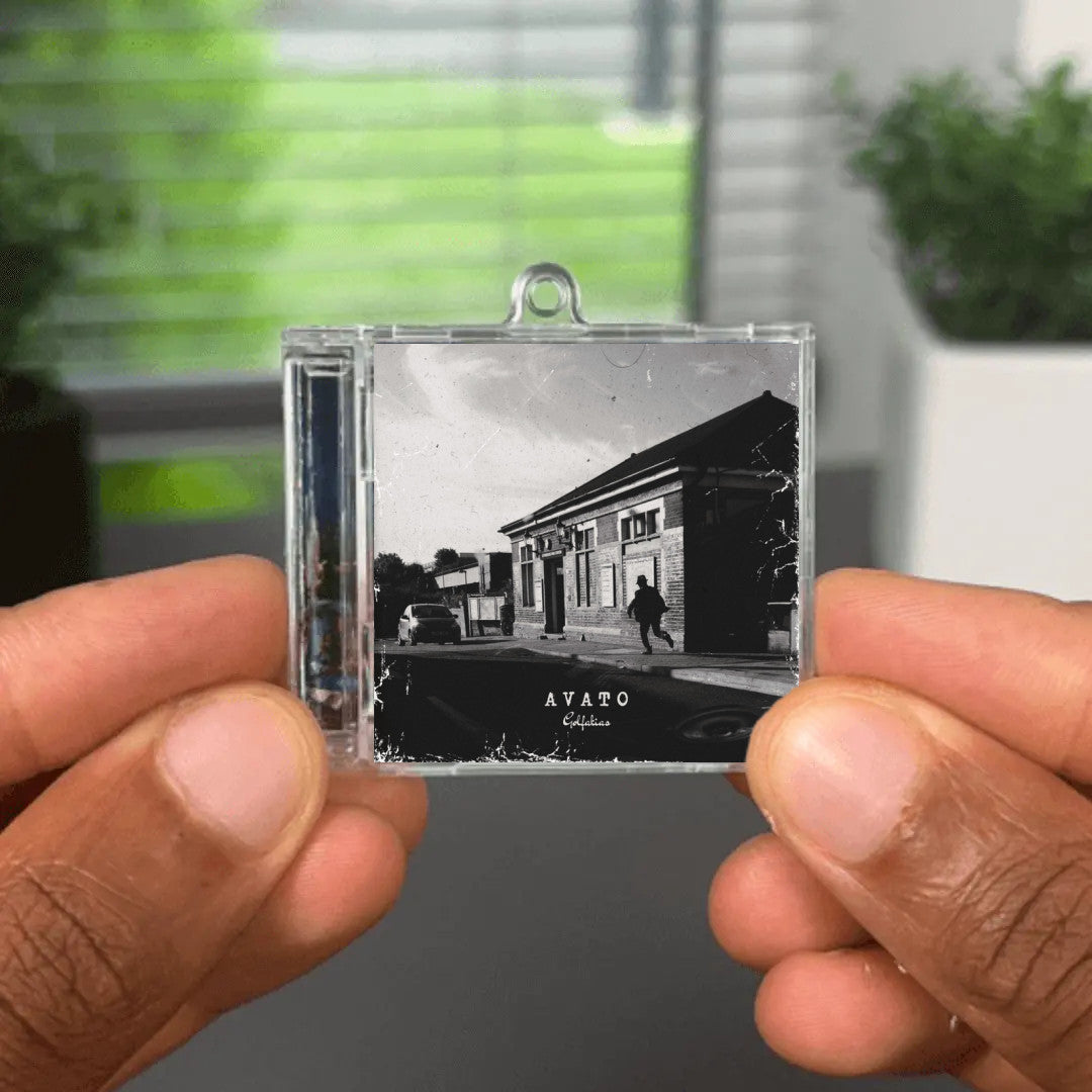 AVATO NFC Keychain