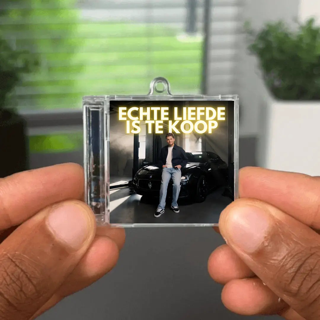 Echte Liefde Is Te Koop NFC Keychain