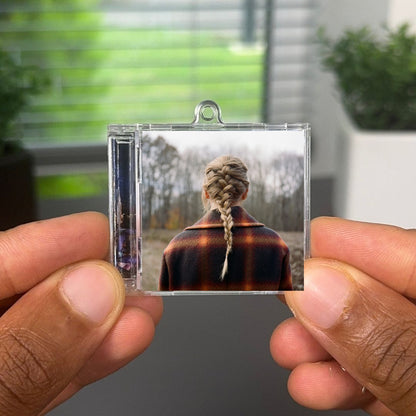 evermore (deluxe version) llavero NFC