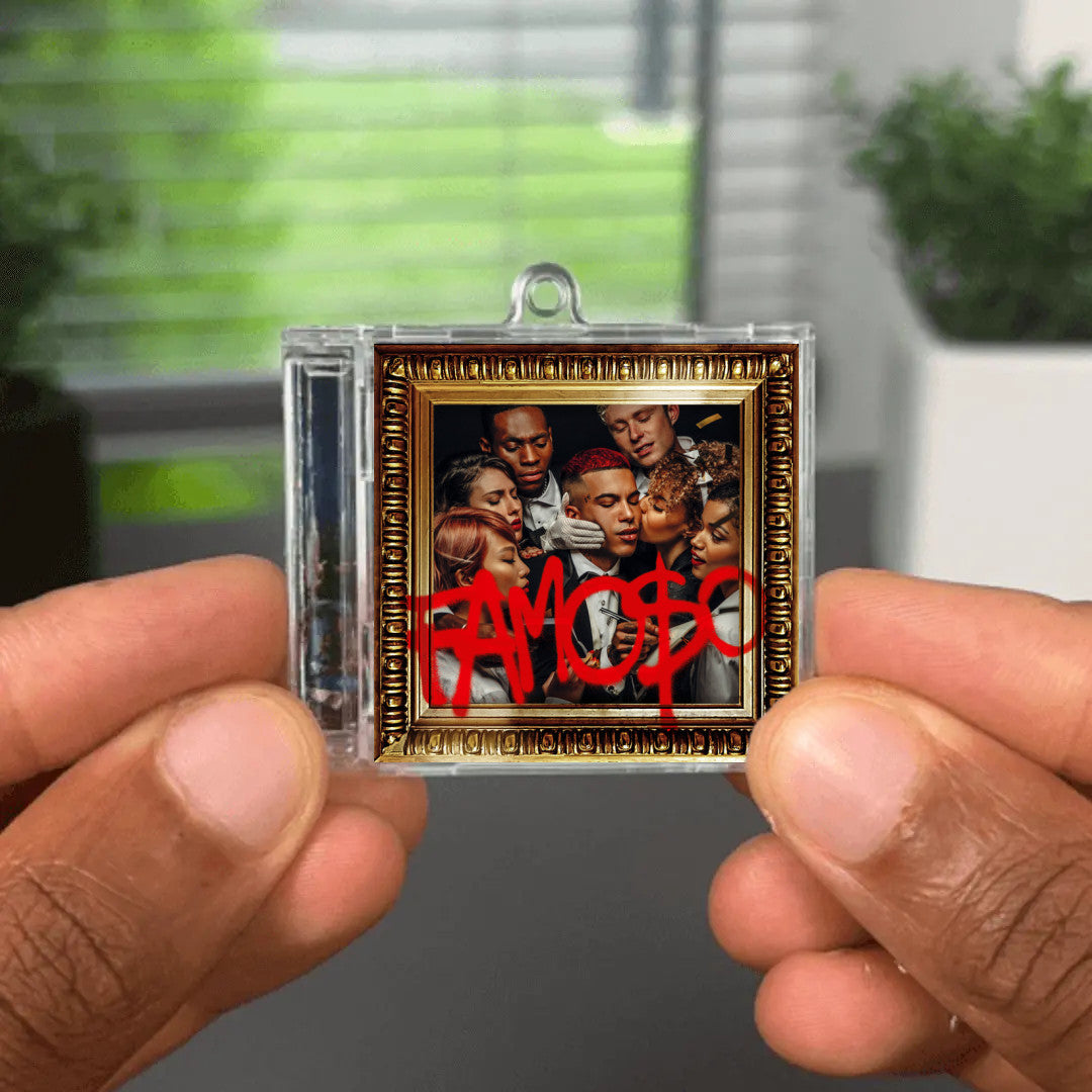 Famoso NFC Keychain