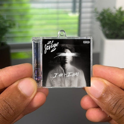 i am > i was llavero NFC