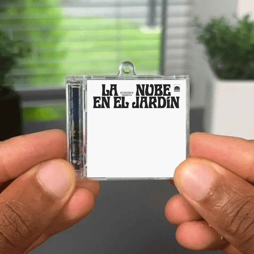 LA NUBE EN EL JARDÍN Albumtag