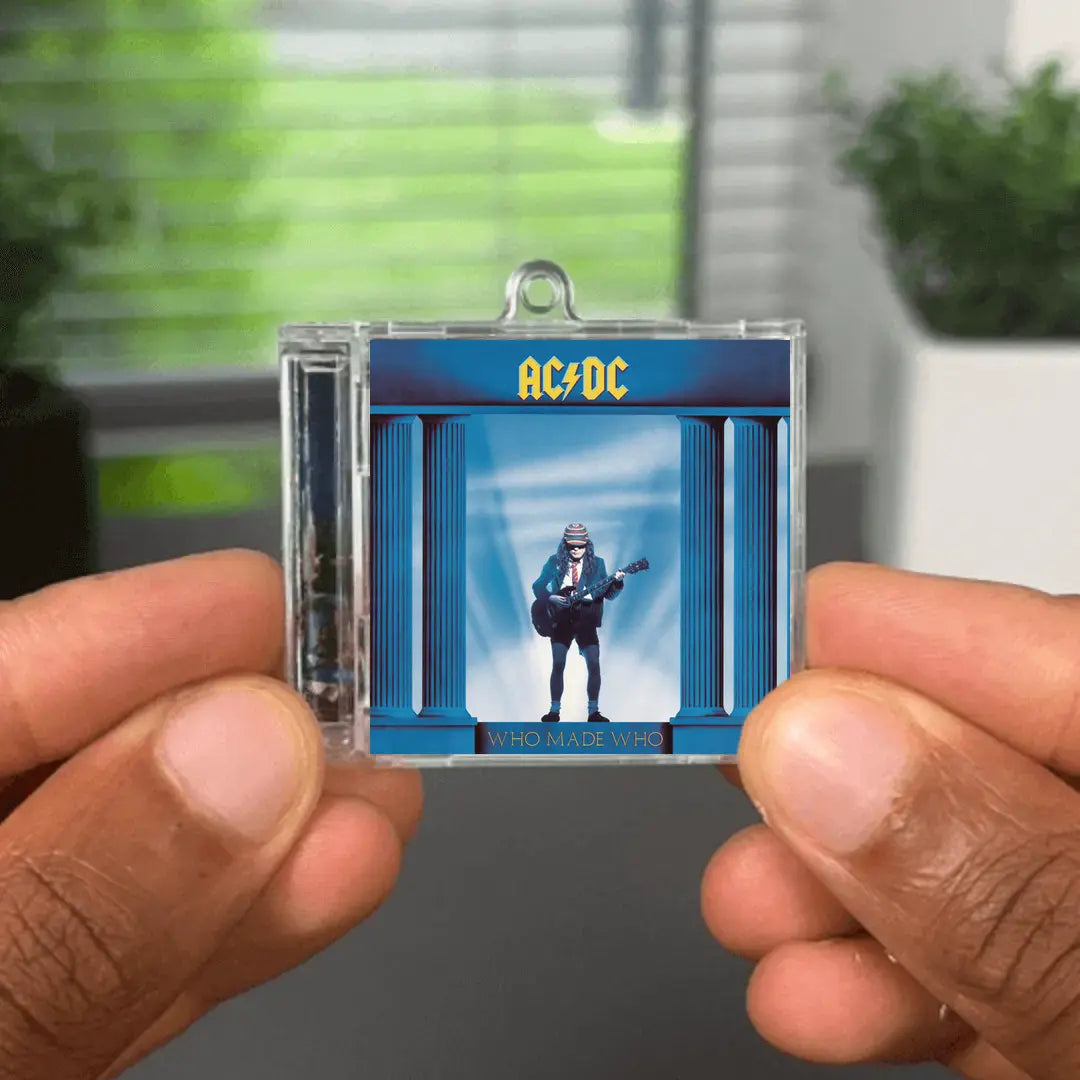 Who Made Who llavero NFC